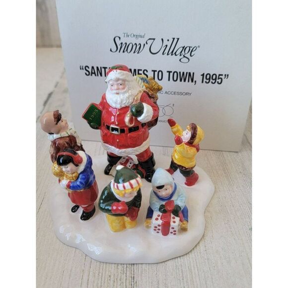 Dept 56 54771 Santa Comes To Town Snow village accessory Xmas - Picture 2 of 6